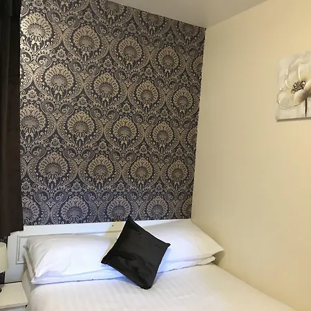 The Feathers Hotel-3